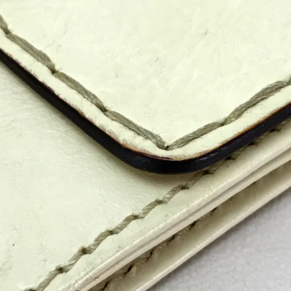 Chloé Pre-owned Leather wallets Beige Dames