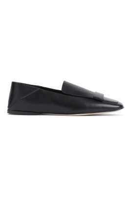 black-loafer-shoes-for-women
