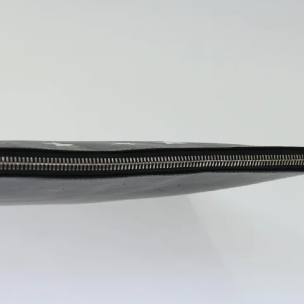 Givenchy Pre-owned Leather clutches Black Dames