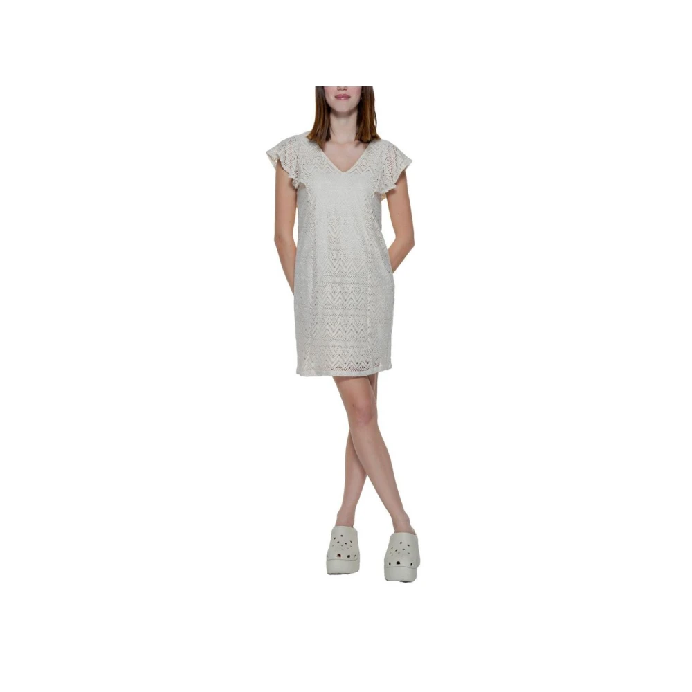 Vero Moda Beige Kant Mini Jurk VNeck Beige Dames
