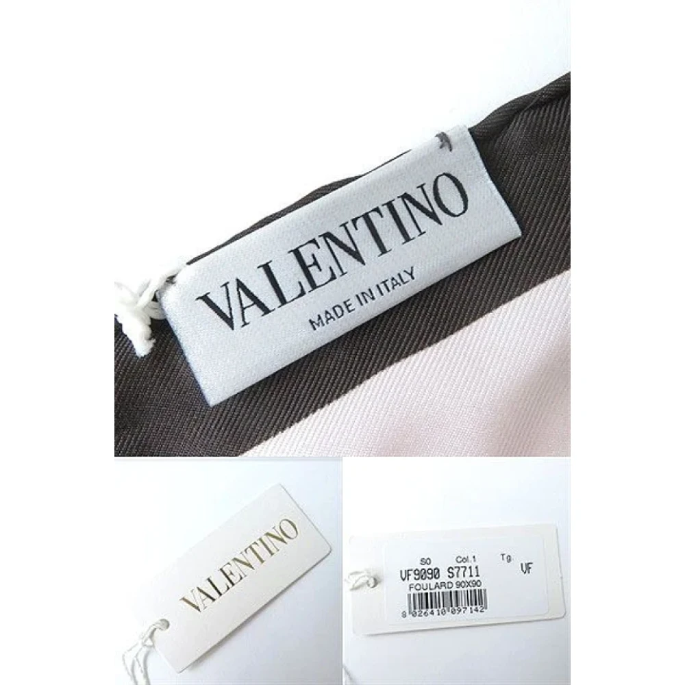 Valentino Vintage Pre-owned Cashmere scarves Red Dames