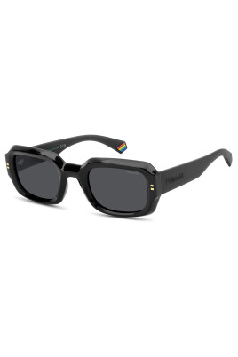 stylish-sunglasses-black-frame