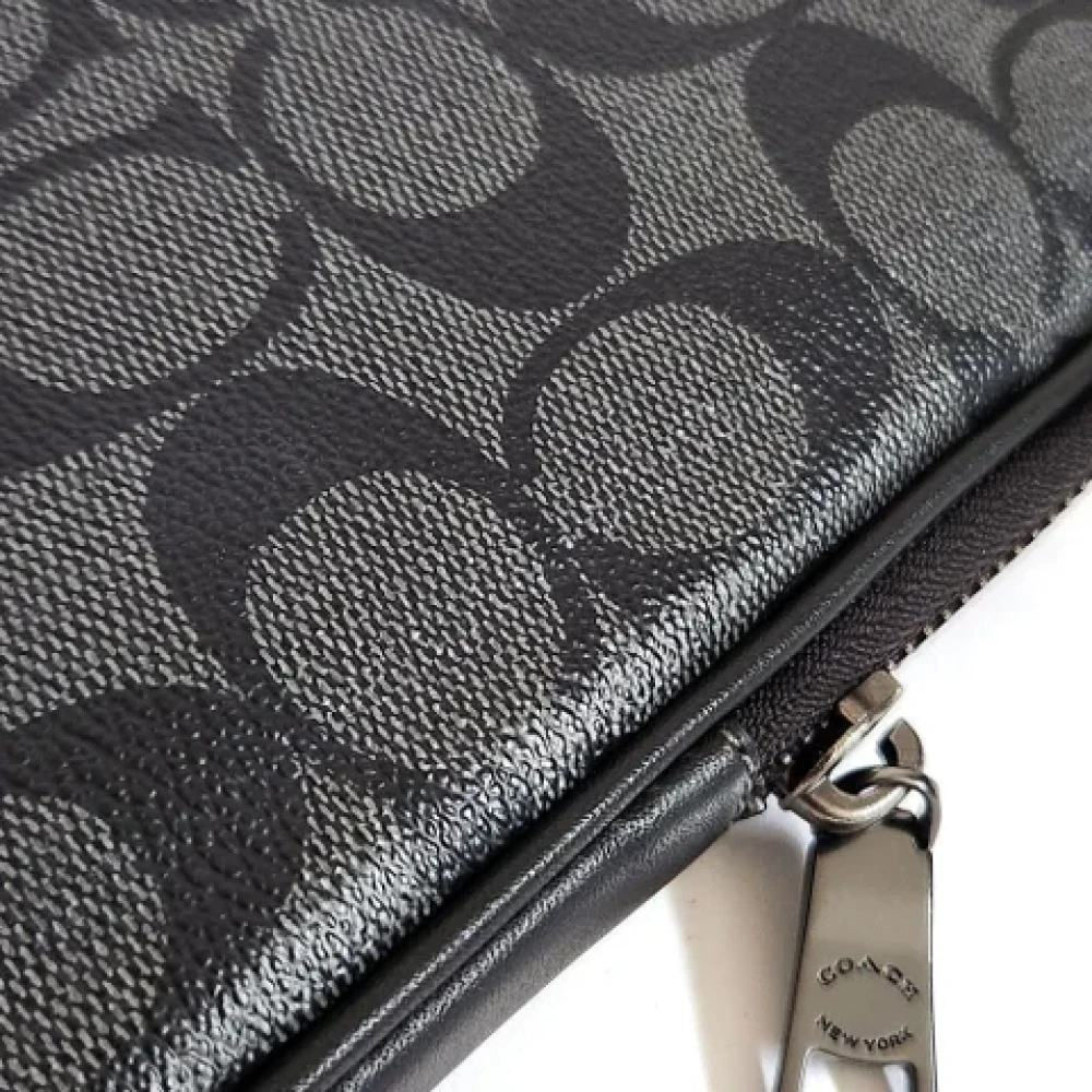 Coach Pre-owned Fabric shoulder-bags Black Dames