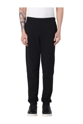 casual-relaxed-fit-pants
