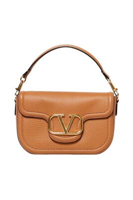 white-roman-stud-shoulder-bag
