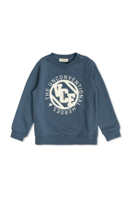 sweatshirt-with-logo