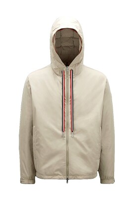 stylish-raincoat-for-all-weather-conditions