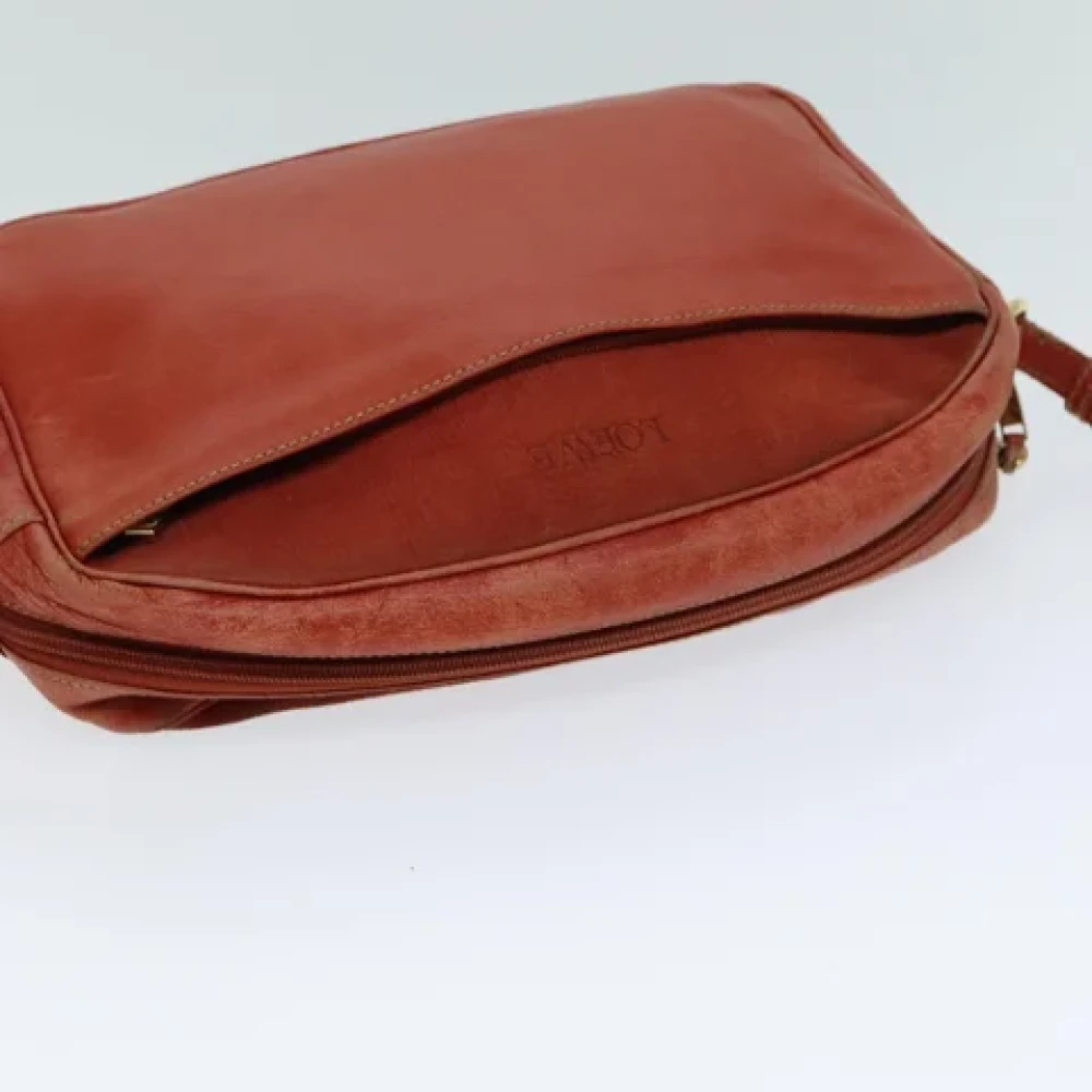 Loewe Pre-owned Leather shoulder-bags Orange Dames