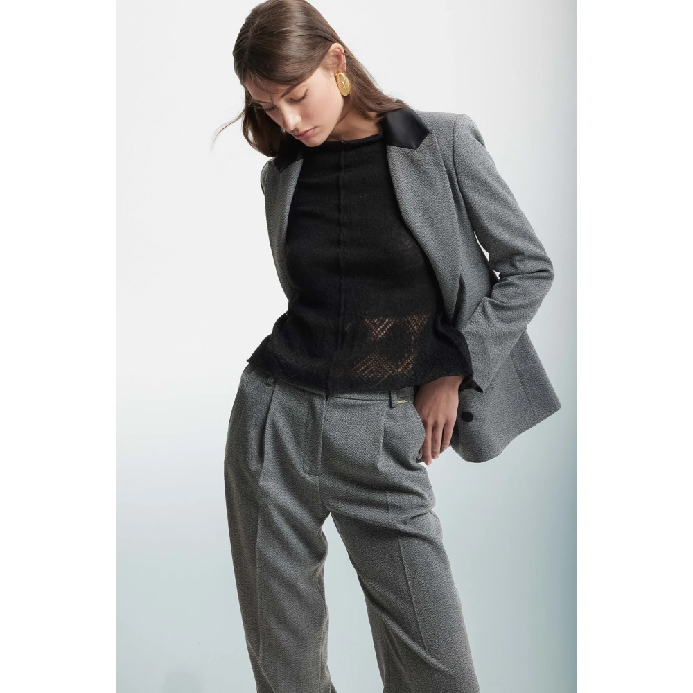 Kocca Pleated straight leg trousers for women Black Dames