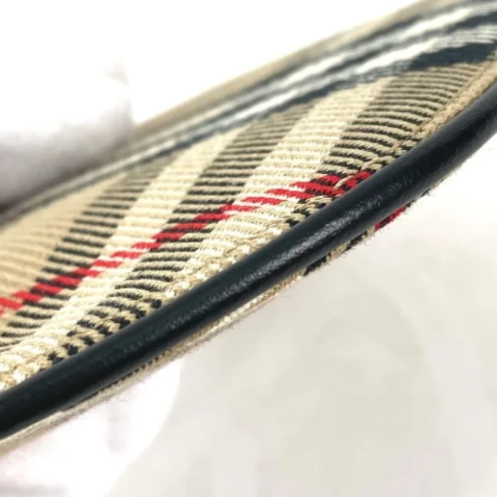 Burberry Vintage Pre-owned Leather wallets Beige Unisex