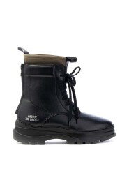 Schnürstiefel