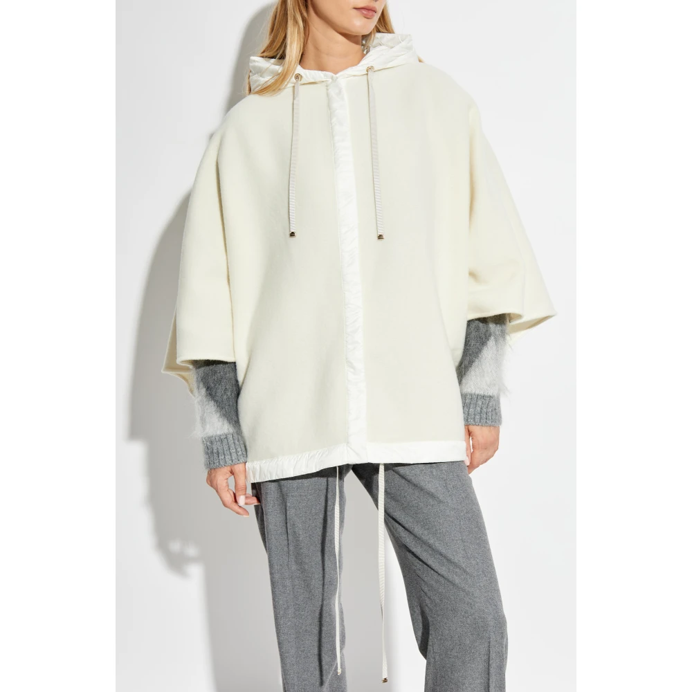 Moncler Wollen Poncho Beige Dames