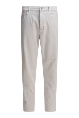 white-jeans-aw25-stylish-comfortable-stretch