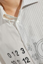 chemise-fabriquee-a-partir-de-materiaux-combines
