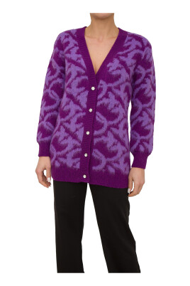 stylish-cardigan-for-a-chic-look