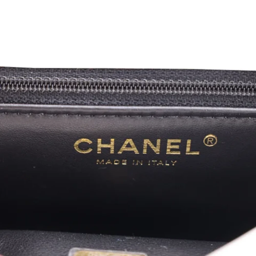 Chanel Vintage Pre-owned Leather crossbody-bags White Dames