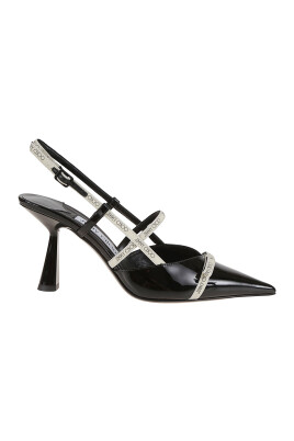 black-pumps-for-women-elegant-style