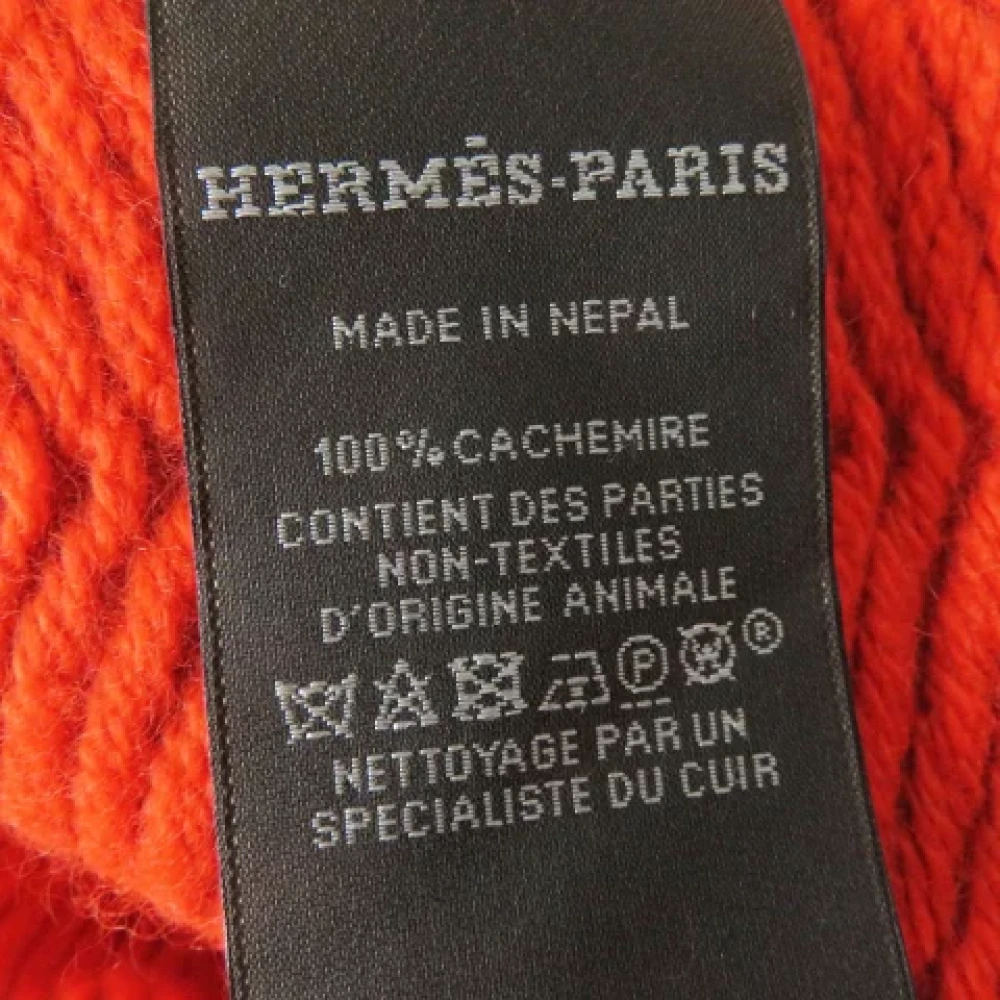 Hermès Vintage Pre-owned Wool scarves Red Dames