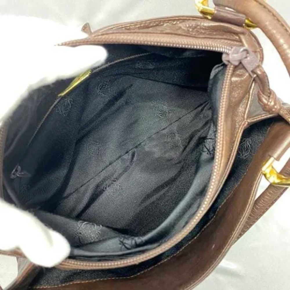 Loewe Pre-owned Fabric shoulder-bags Brown Dames