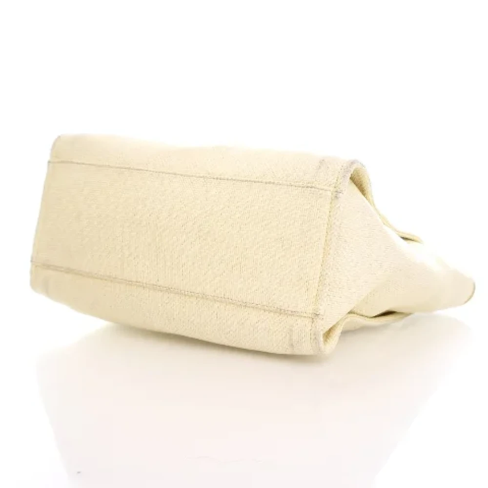 Chanel Vintage Pre-owned Canvas chanel-bags Beige Dames