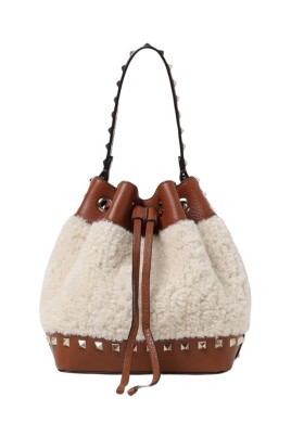 shearling-bucket-bag-with-rockstud-detail