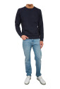 sweatshirt-bleu-style-decontracte