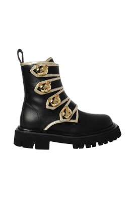 skinnankelboots-med-spetsig-ta