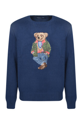stickad-troja-med-broderad-teddybjorn