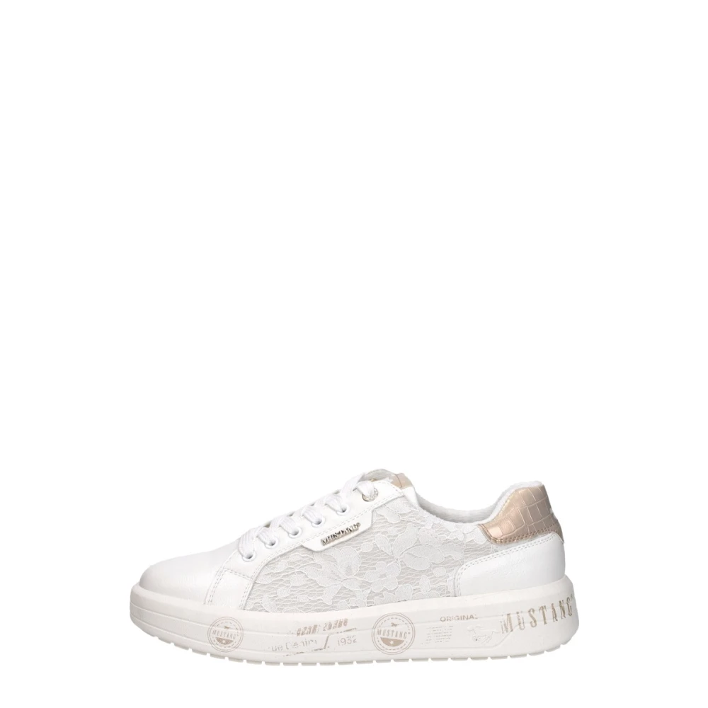 Mustang Laag Sneakers Dames Schoenen Wit