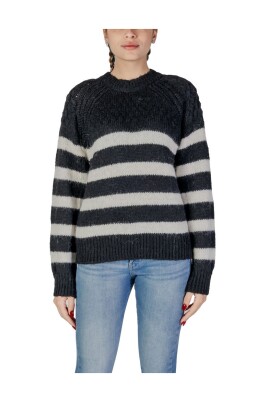eco-friendly-sweater-collection-for-women