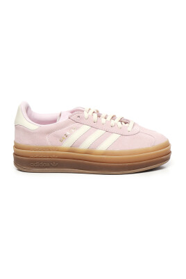 pink-sneakers-with-front-lacing