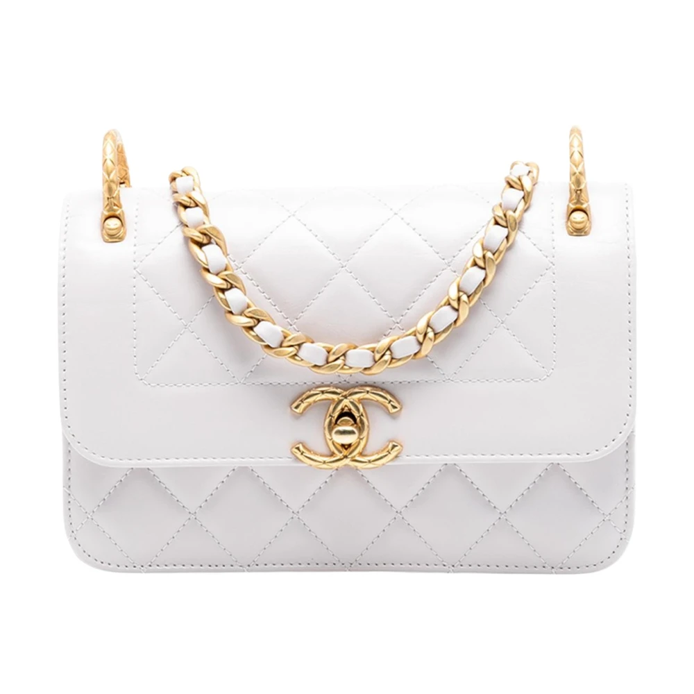 Chanel Vintage Women's White Pre-Owned Flap Bag