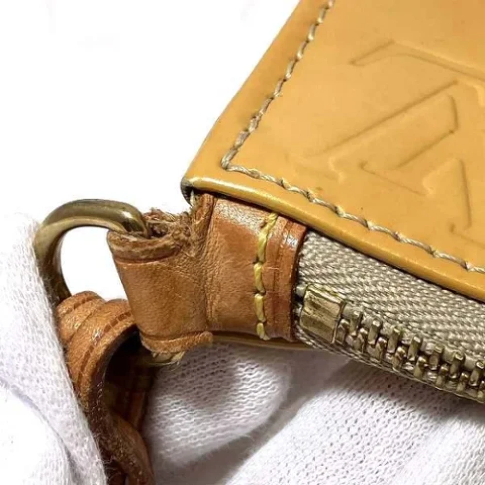 Louis Vuitton Vintage Pre-owned Leather handbags Yellow Dames