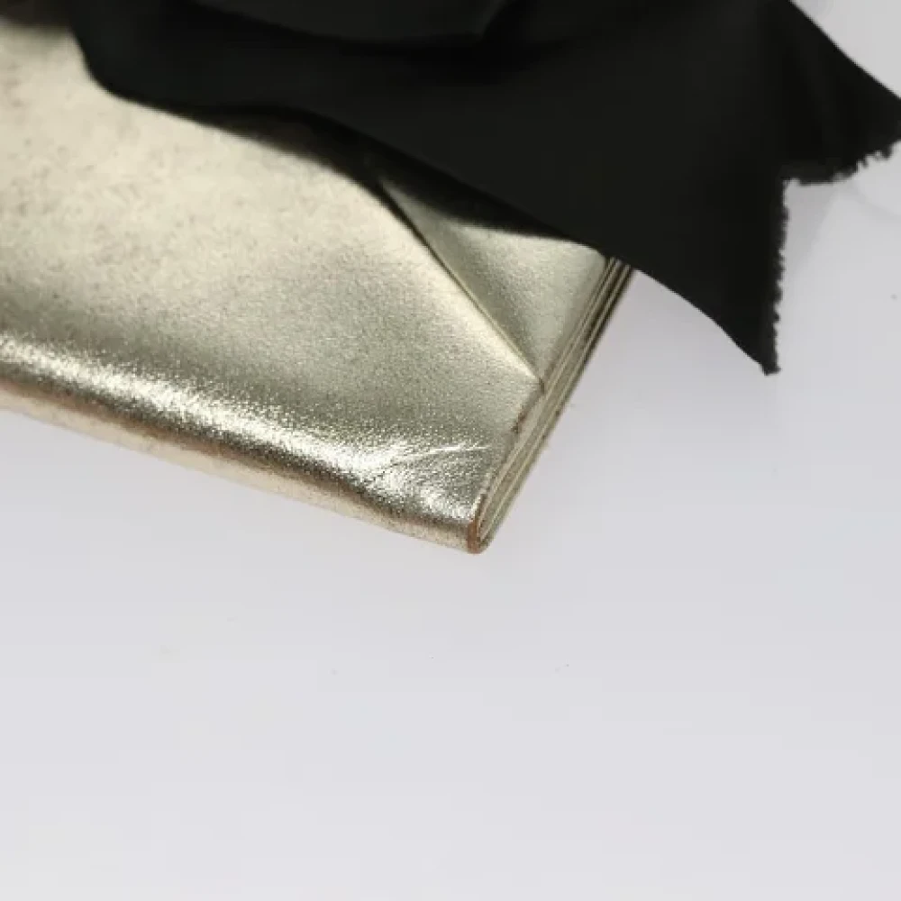Saint Laurent Vintage Pre-owned Leather clutches Yellow Dames