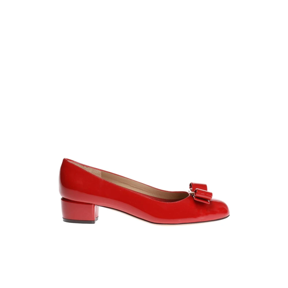 Salvatore Ferragamo Röda Vara Klackar Red, Dam