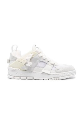 off-white-sneaker-with-embroidered-logo