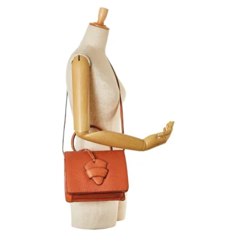 Loewe Pre-owned Leather handbags Orange Dames