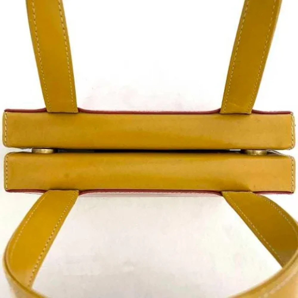 Loewe Pre-owned Leather handbags Red Dames