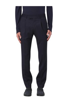 black-pleated-dress-pants