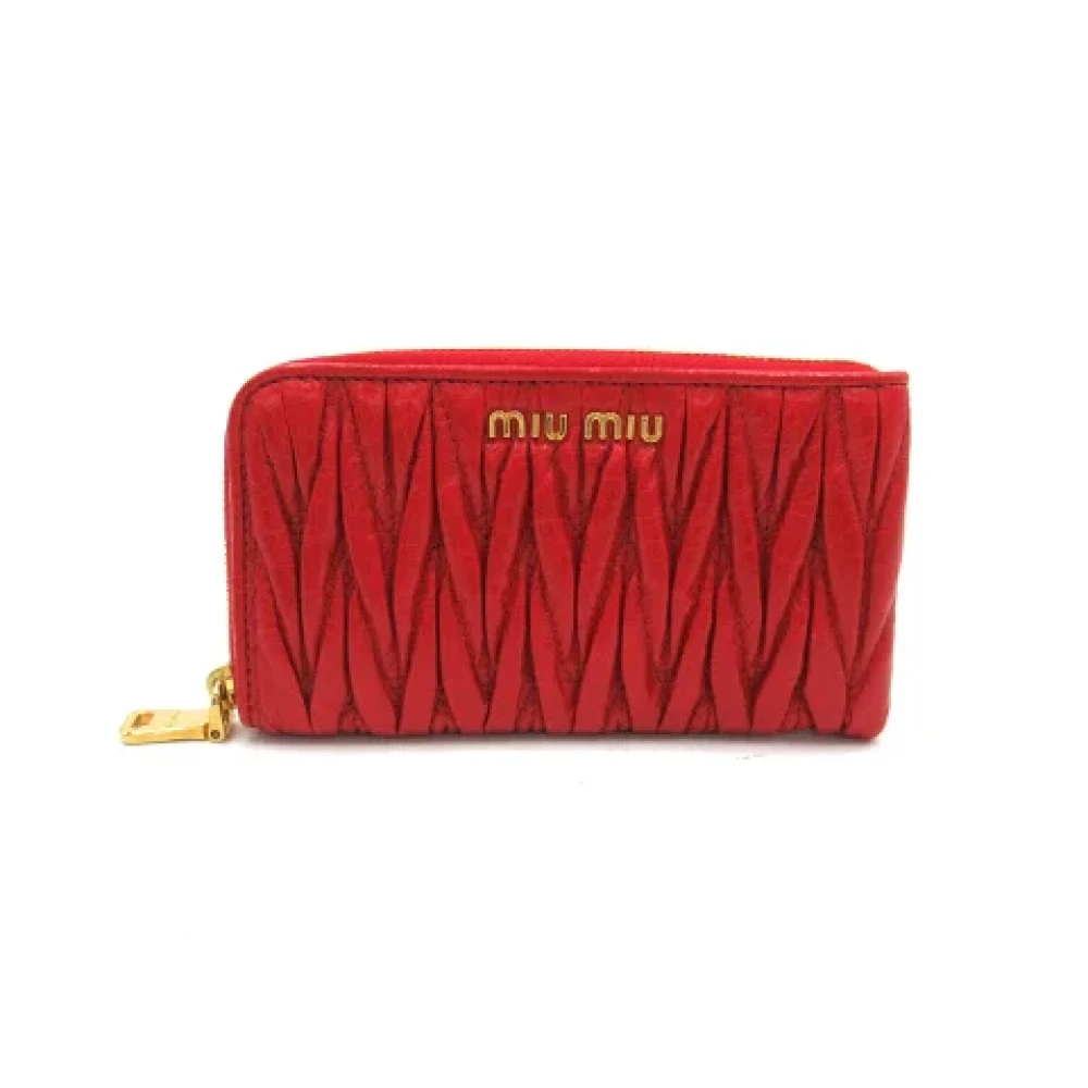 Miu Pre-owned Leather home-office Red Dames