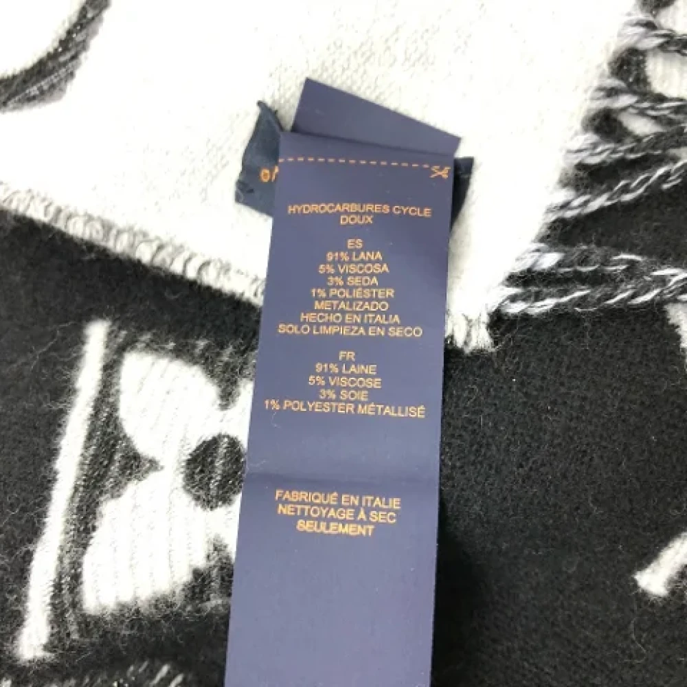 Louis Vuitton Vintage Pre-owned Wool scarves Black Dames