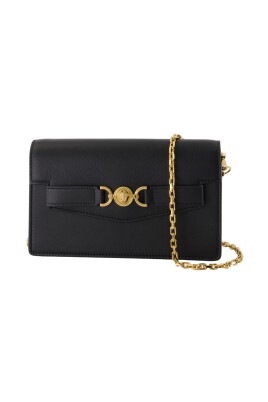 black-leather-wallet-on-chain