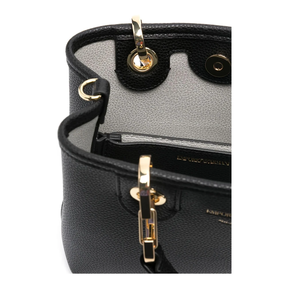 Emporio Armani Veganistisch leer gehamerd textuur schoudertas Black Dames