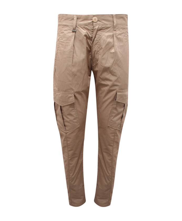 cargo-trousers-beige-summer-style