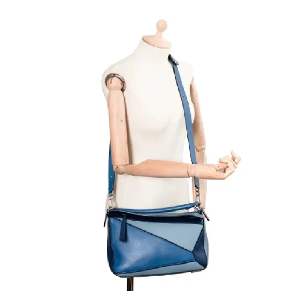 Loewe Pre-owned Leather handbags Blue Dames