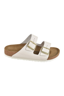 narrow-sandals-for-summer-outfits