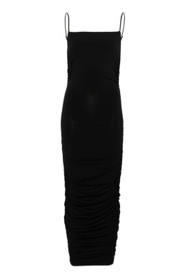 robe-noire-elegante-pour-femmes
