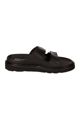 mules-en-cuir-argente-avec-boucles-reglables