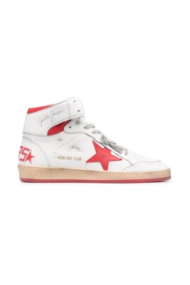 sky-star-sneakers-with-star-application