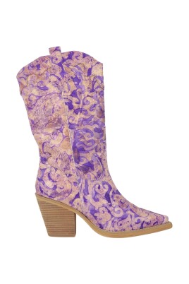 heeled-boot-embroidery